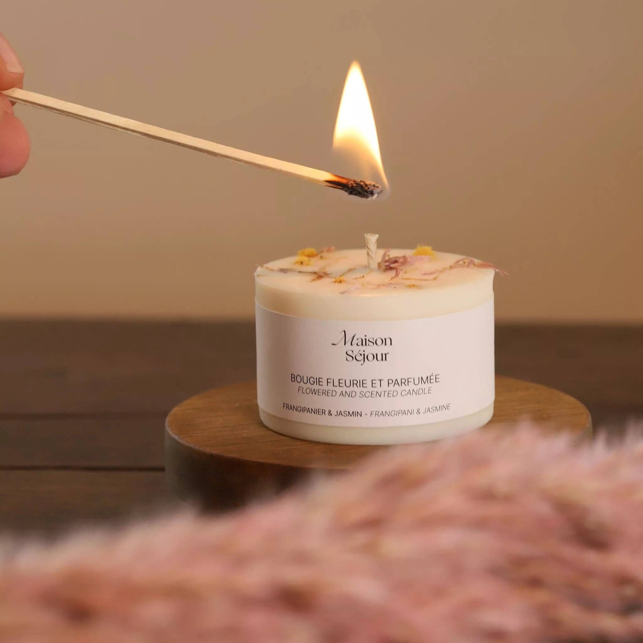 candle frangipani jasmine