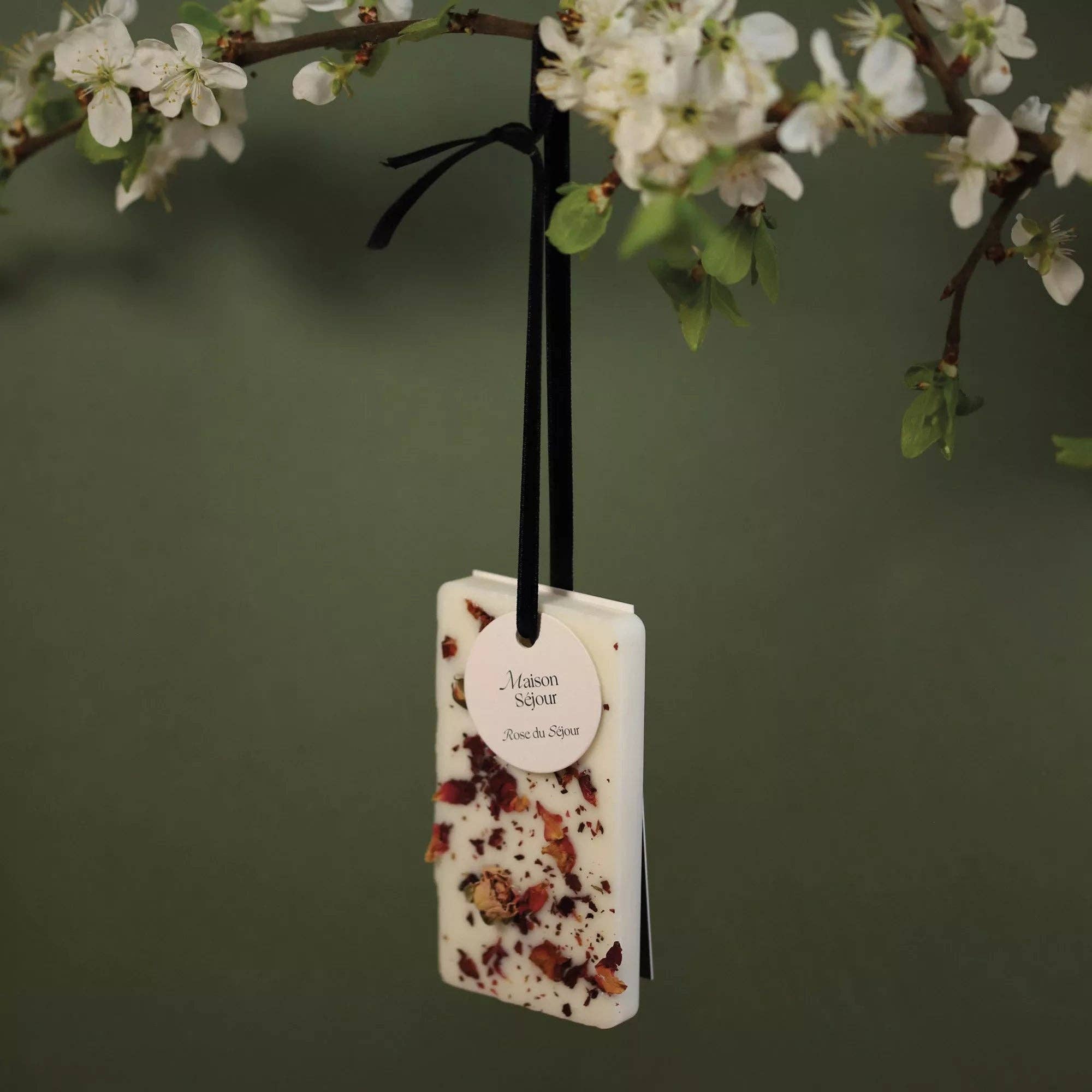 scent hanger rose du sejour